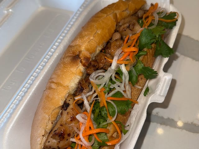 Grilled Chicken Banh Mi (Sandwich).