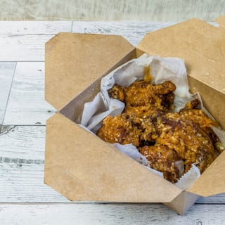 SIGNATURE WINGS